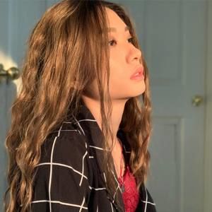 Meet your Posher, Phụng